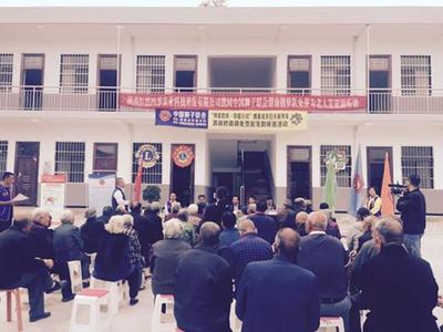 電商搭起脫貧致富橋--記渭南市臨渭區(qū)十八屆人大代表王貞?zhàn)B